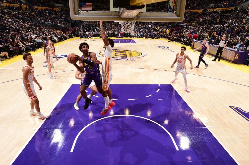 而新疆则凭 而新疆则凭